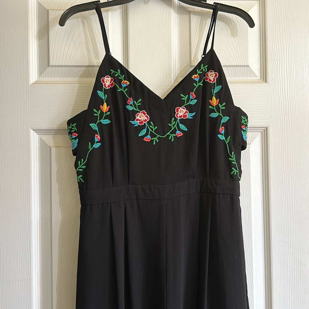Wide leg jumpsuit